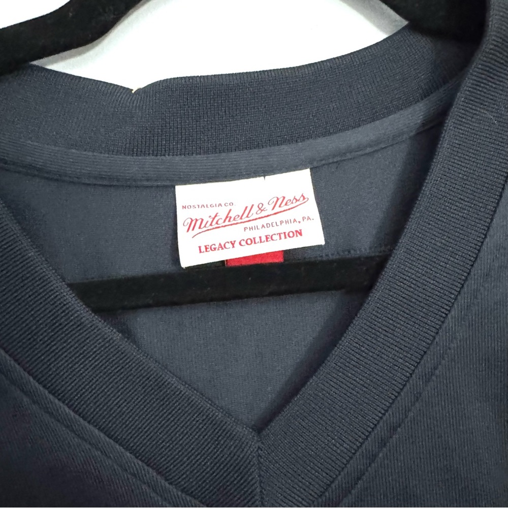 Chicago Bears Jersey - Picture 8 of 10